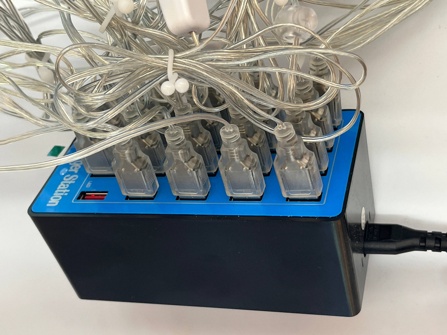 USB AC Hub - 20 Ports for Display